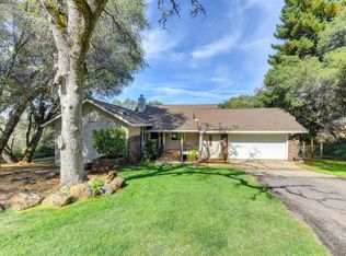 9750 Country Club Ln, Auburn, CA 95602