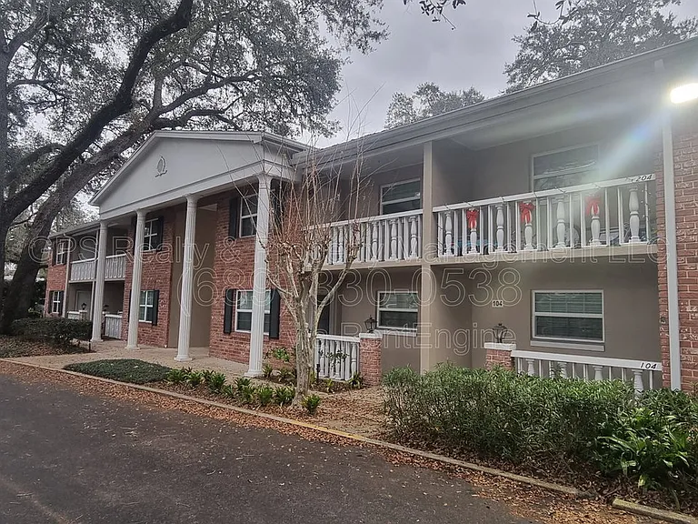 2500 Lee Rd #103 — Photo 1