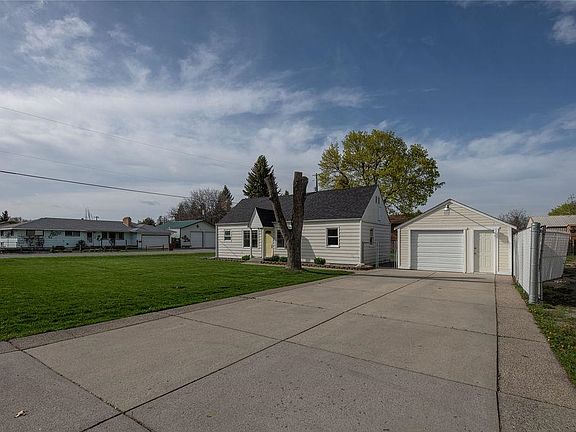 3rd image of 8705 E Cataldo Ave