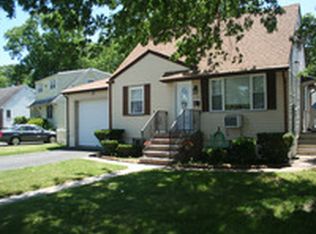216 Loughlin Pl, Maywood, NJ 07607