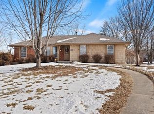 1208 SW 16th St, Blue Springs, MO 64015