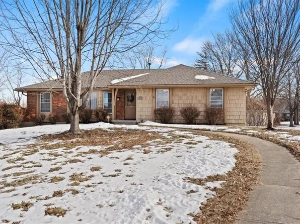 1208 SW 16th St, Blue Springs, MO 64015