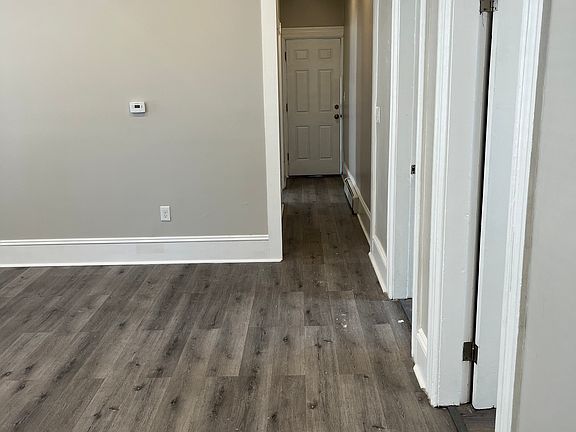 4th image of 25 Marshall St #1
