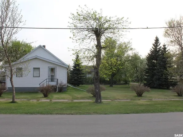 110 7th AVENUE, Alameda, SK S0C 0A0