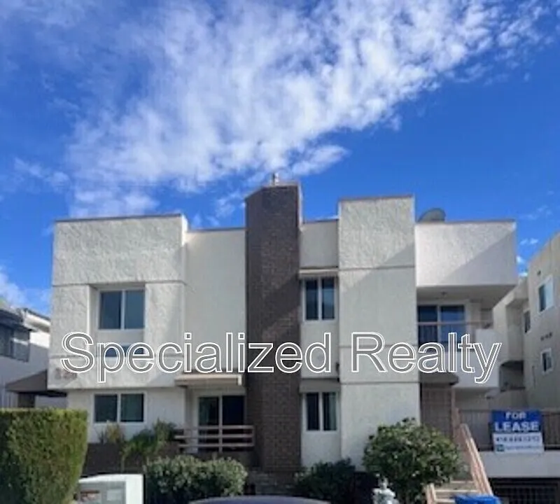 3 bed, 2.0 bath, $3,395 — Photo 1