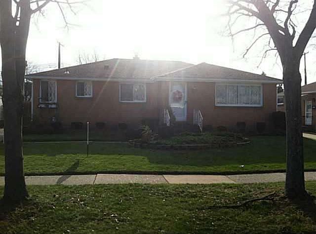 1st image of 170 Santin Dr