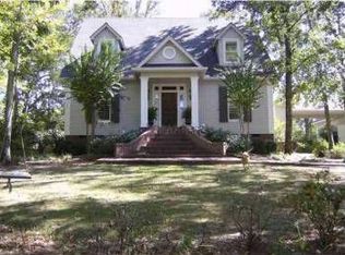 655 Crow Ln, Counce, TN 38326