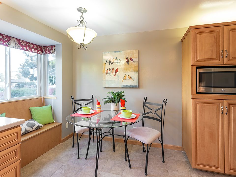 1st image of 6090 Larios Ct