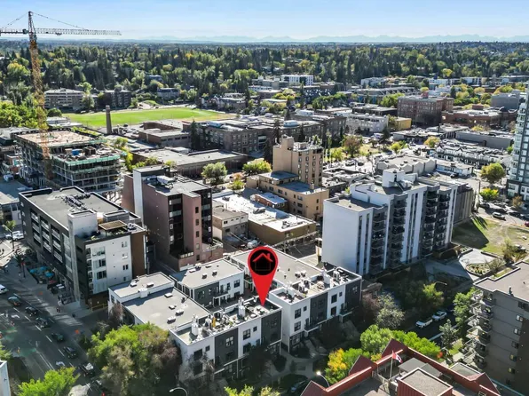 603 15th Ave SW #8, Calgary, AB T2R 0R4