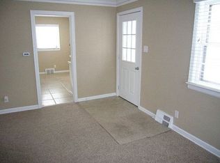 8007 Oakwood St, Ralston, NE 68127