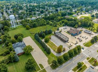 8571 Miller Rd, Swartz Creek, MI 48473