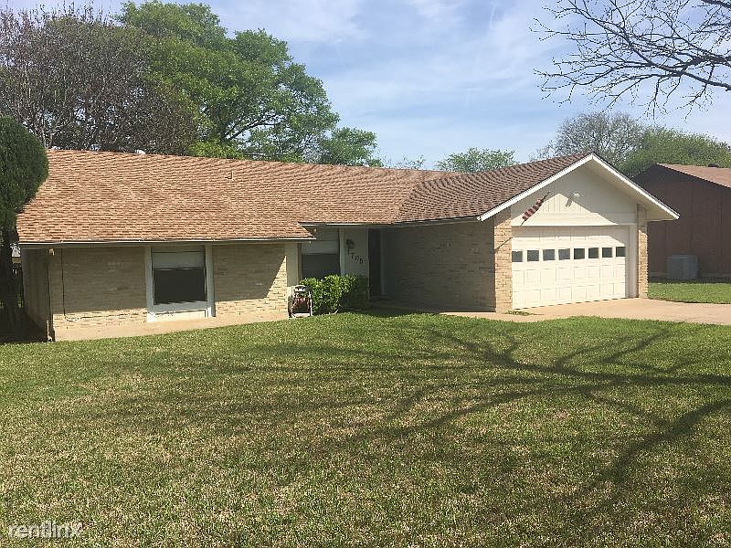 1st image of 1705 Jackson Dr