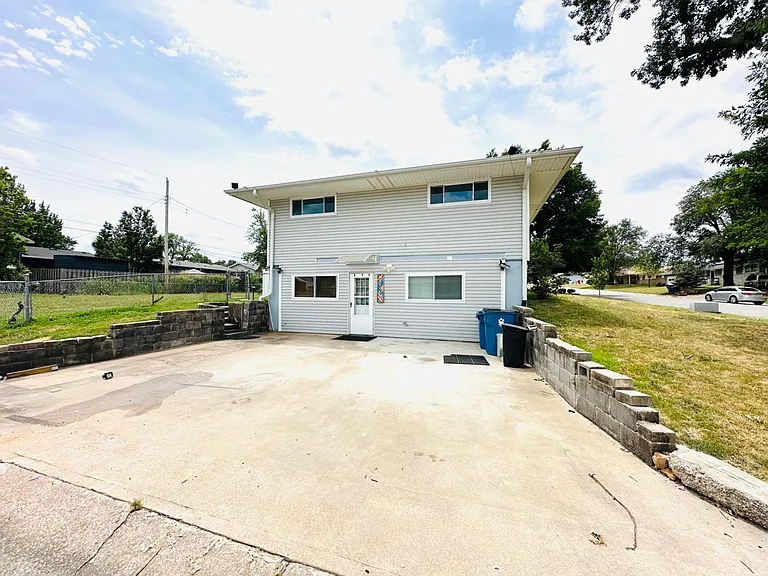 2801 Minnesota Ave — Photo 5