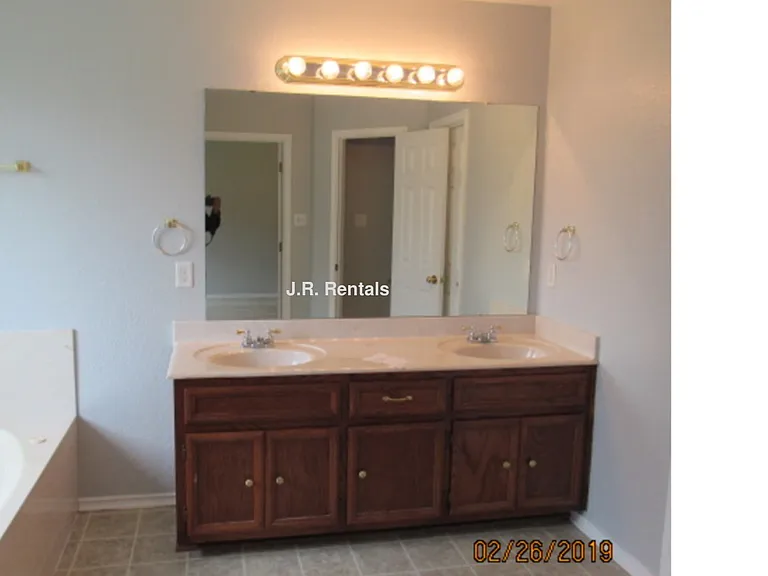 5510 Shawn Dr — Photo 158