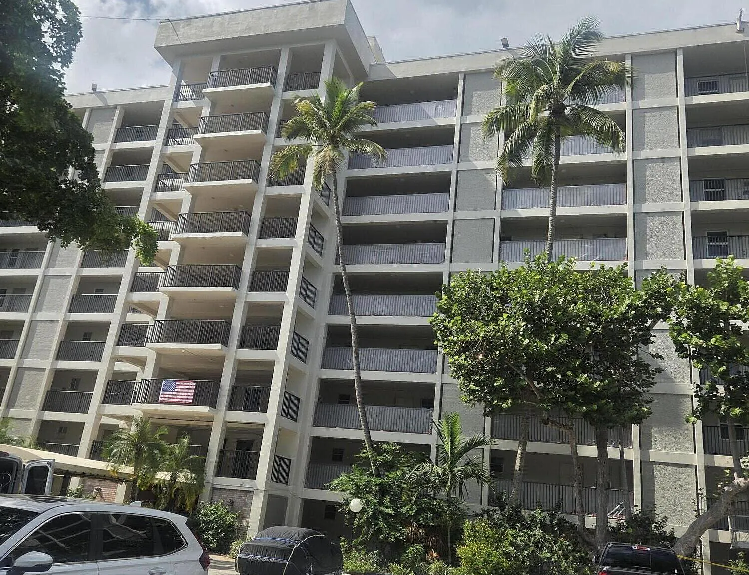 2661 S Course Dr — Photo 1