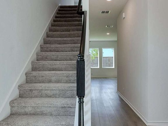 Hennersby Hollow - Dunlap Interior Image 2