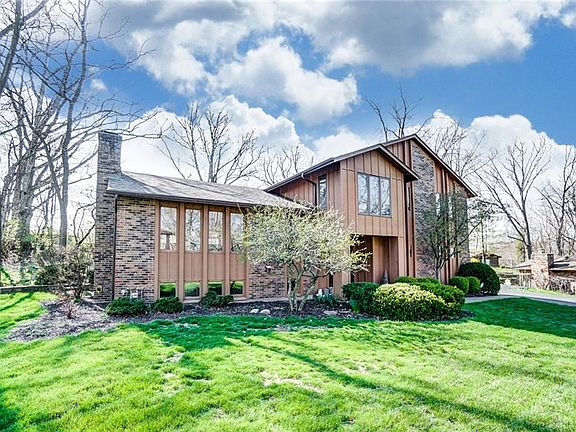 2nd image of 380 Forestview Dr