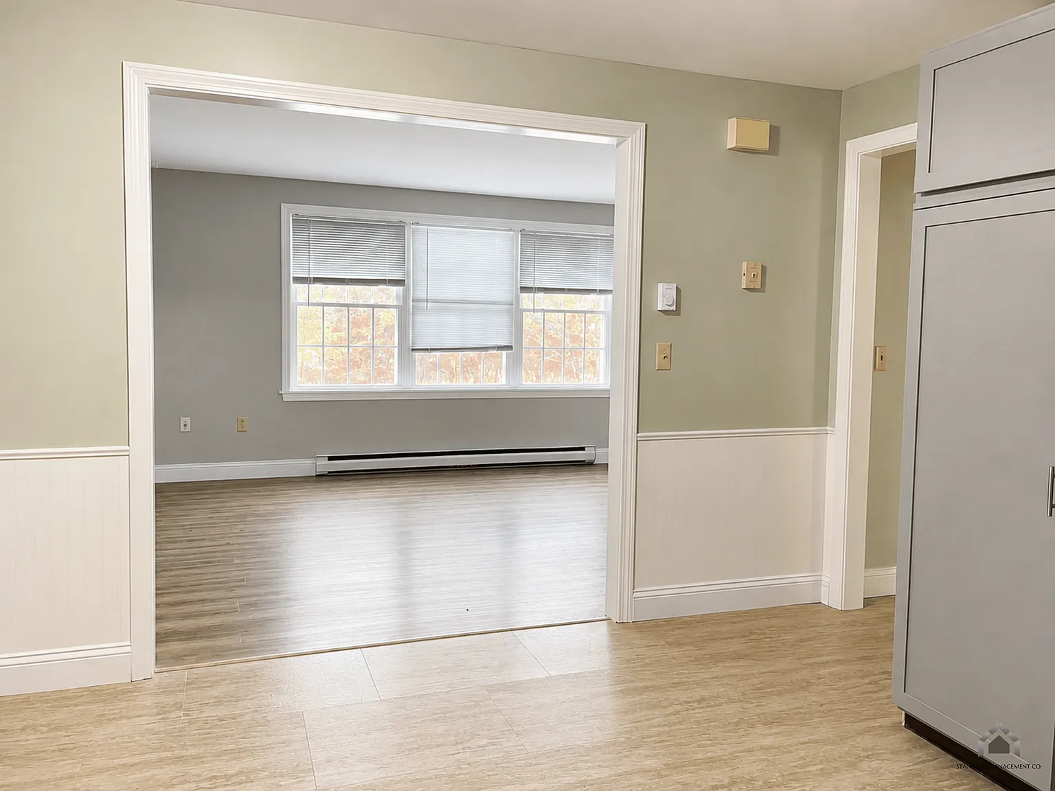 2 bed, 900 sqft, $1,300 — Photo 3