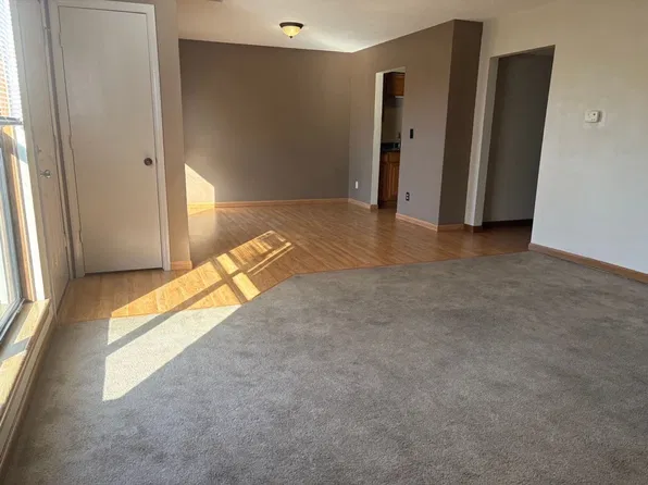 2809 SW Prairie Rd APT 64, Topeka, KS 66614