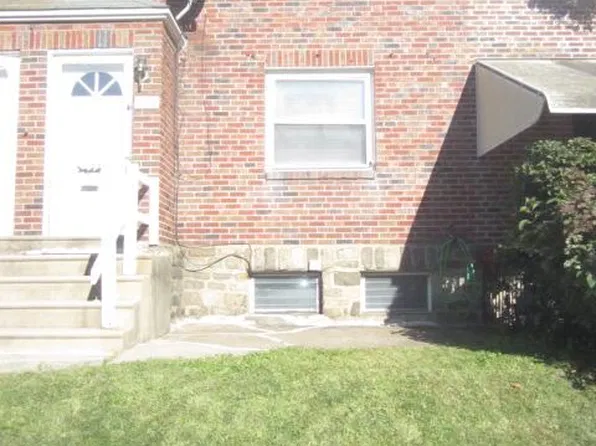 355 Hampden Rd, Upper Darby, PA 19082