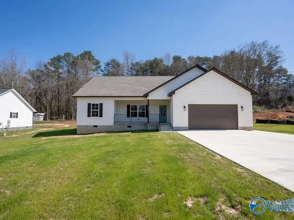 2205 Godfrey Ave, Fort Payne, AL 35967