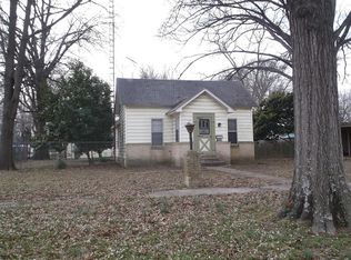 1212 S Grand Ave, Stuttgart, AR 72160
