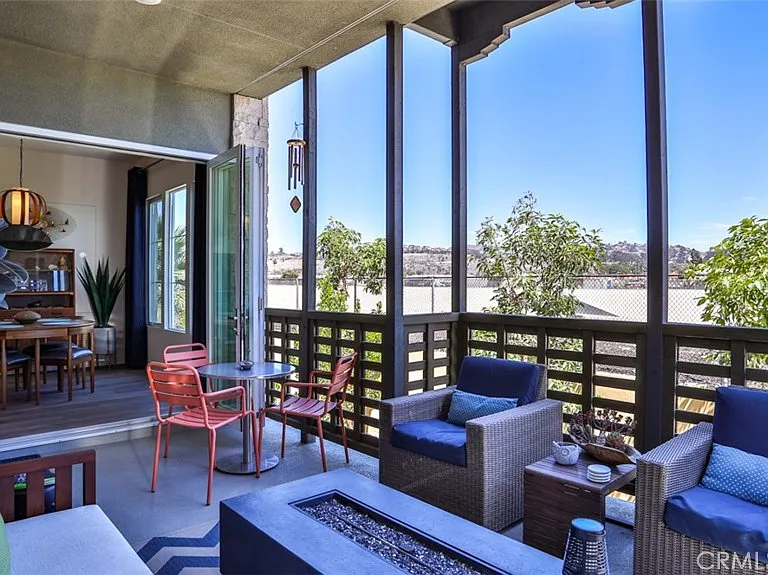 1207 Doheny Way — Photo 20