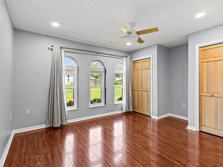 9447 Ashley Dr — Photo 38