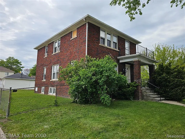 7005 Orchard Ave — Photo 2