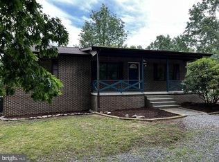 72 Sky Valley Dr, Cabins, WV 26855