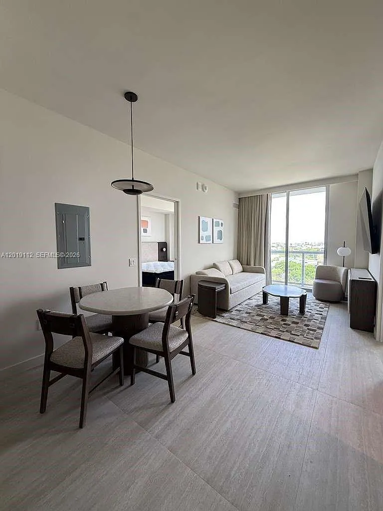 Domus Flats — Photo 1