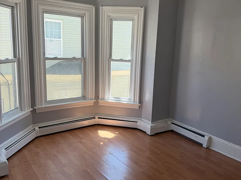 40 Rogers Ave #2 — Photo 5