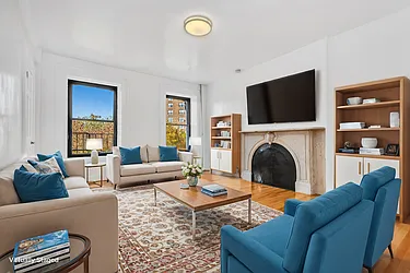 11 Abingdon Square, #3