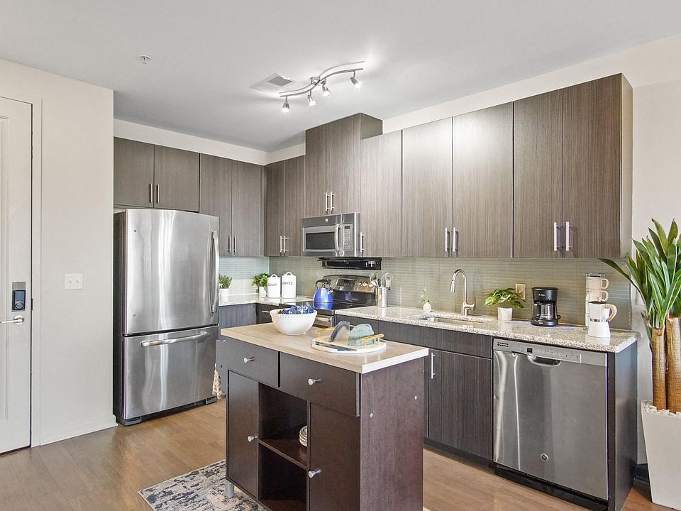 Stainless Steel Appliances at the Heights at Glen Mills in Glen Mills, PA