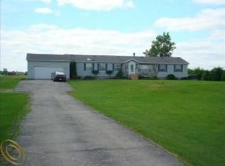 10199 Otter Rd, Carleton, MI 48117
