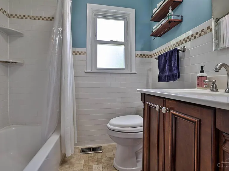 8651 Wicklow Ave — Photo 12