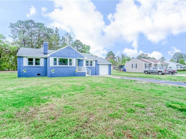 1158 Beaton St, Suffolk, VA 23434