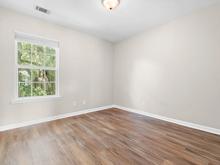 912 Rachel Ln — Photo 26