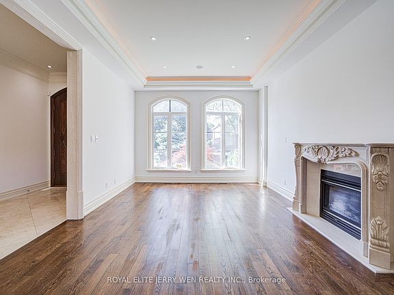 4th image of 330 Hillcrest Ave