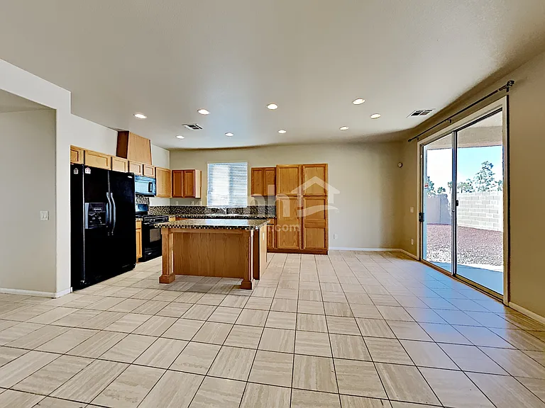 520 Moses Lake Ct — Photo 6