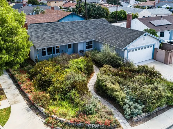 17132 Hague Ln, Huntington Beach, CA 92647