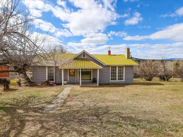 134 Riverside Dr, Eureka, MT 59917