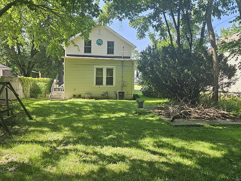 1112 E Cleveland Ave — Photo 26