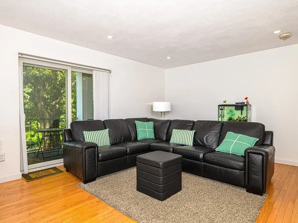 808 Willard St Unit F5, Quincy, MA 02169