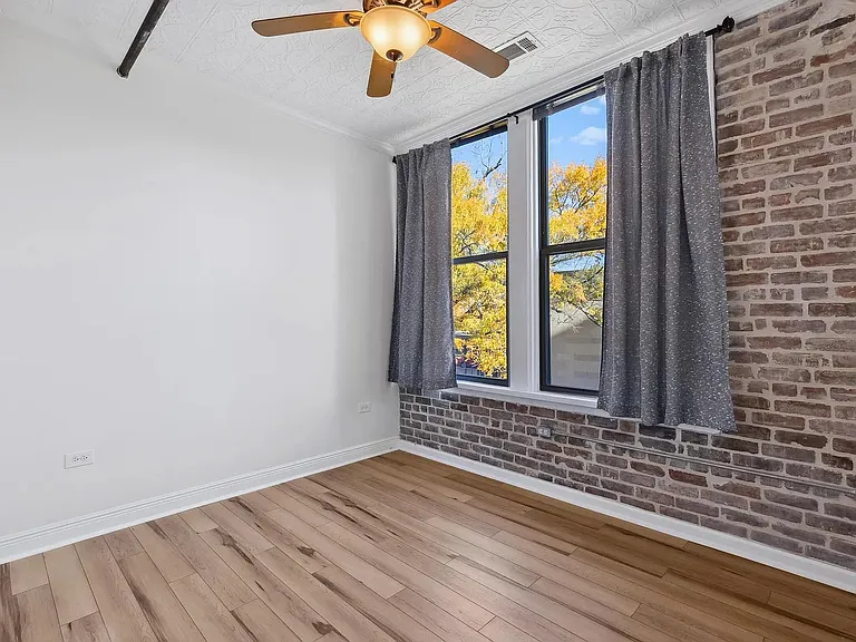 300 Forrest Ave #202 — Photo 9