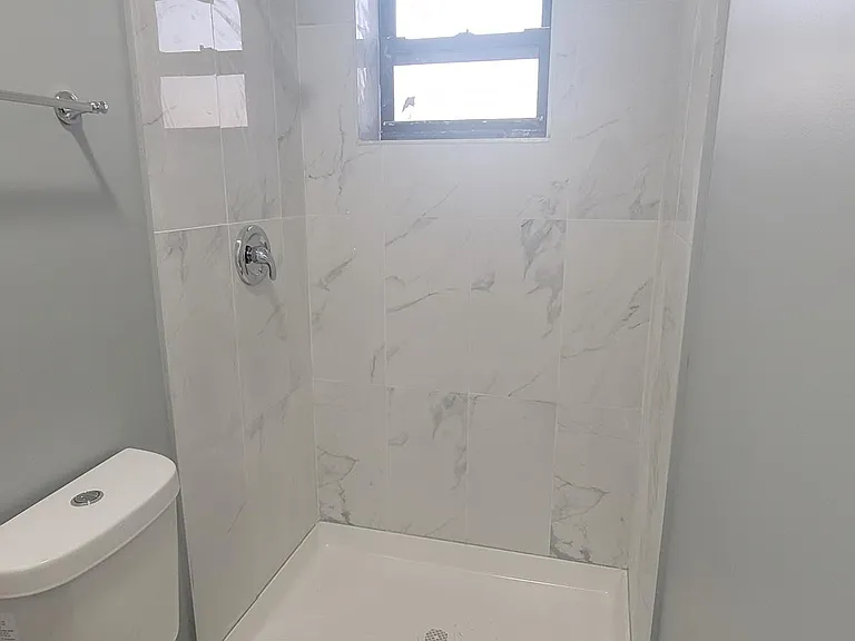 3042 W Cullerton St #4 — Photo 8