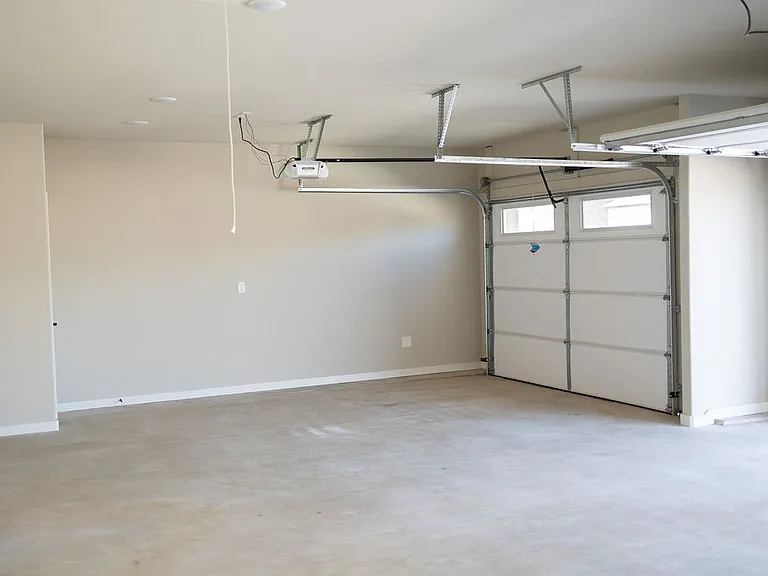 881 Pinnacle St — Photo 15