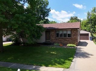 2540 Lori Dr SW, Cedar Rapids, IA 52404