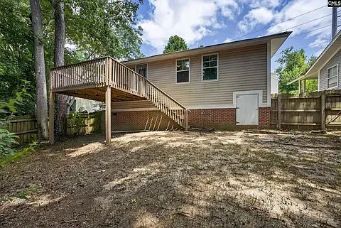 4 bed, 1225 sqft, $2,400 — Photo 3