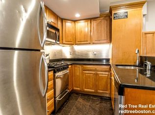 90 Warrenton St APT 1F, Boston, MA 02116